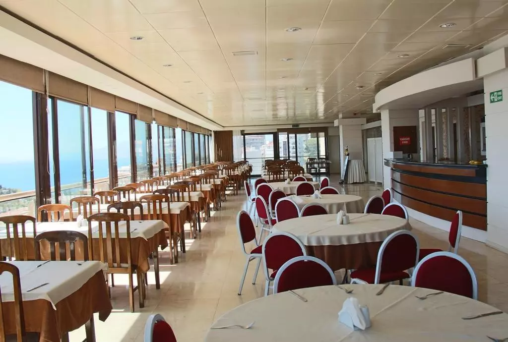 hotel esat kusadasi_shabavizparvaz_14.jpg